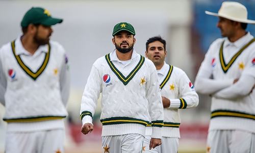 Bad weather limits 2nd day of Pakistan-Sri Lanka Test to 18.2 overs