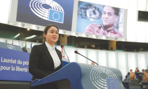 Jailed Uighur activist’s daughter receives Sakharov prize Jailed Uighur activist’s daughter receives Sakharov prize