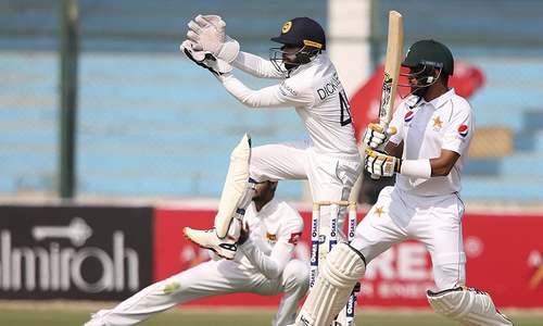 Pakistan strike back with three SL wickets after yet another batting collapse