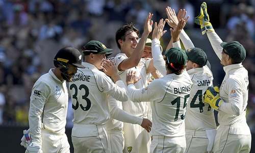 New Zealand lose early wickets as Australia take charge of second Test
