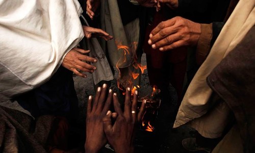 Karachi experiences season&rsquo;s coldest day