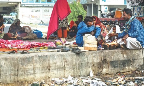 Schools reopen in Sindh despite harsh weather Schools reopen in Sindh despite harsh weather