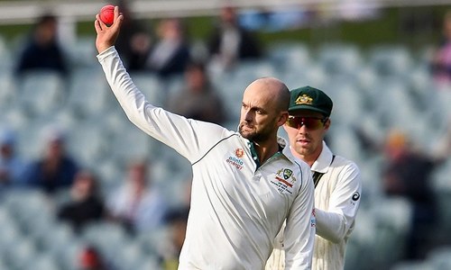 Lyon shoots down four-day Test concept