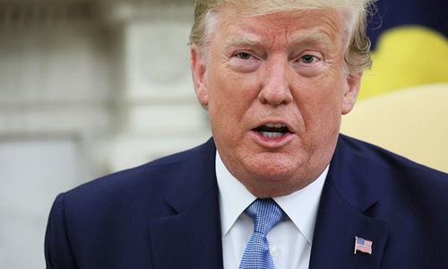 Trump portrays himself as defender of faith for evangelicals