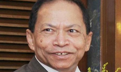 Bangladesh court orders arrest of former chief justice