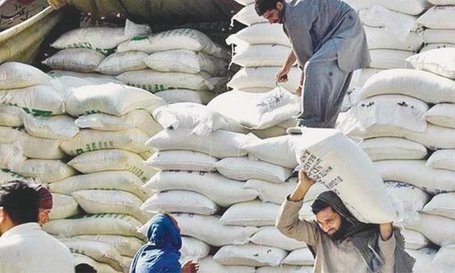 Punjab govt penalises millers, food officials amid looming flour crisis