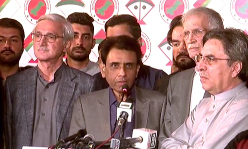Despite 2nd meeting, PTI unable to convince MQM-P's Siddiqui to rejoin cabinet