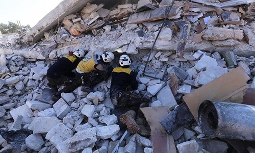 Air strikes kill 14 civilians in Syria