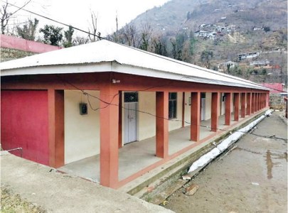 Call to appoint teachers to girls school