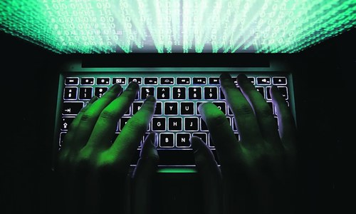 Iran-linked hackers pose  as journalists in email scam