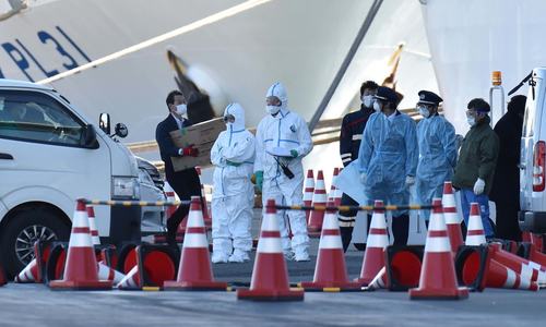 China virus death toll jumps past 500, more cases on cruise ship off Japan