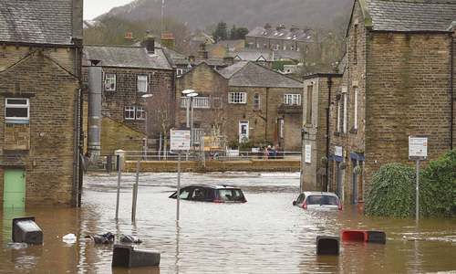 Storm Ciara batters Britain, Ireland