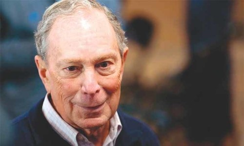Bloomberg edges past rivals, qualifies for Democrats&rsquo; debate