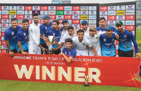 Nayeem spins Zimbabwe to heavy defeat in one-off Test