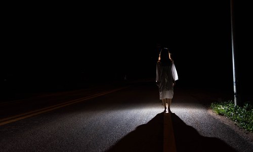 ’ابے بھاگ بھائی، یہ لڑکی نہیں کوئی بلا ہے‘