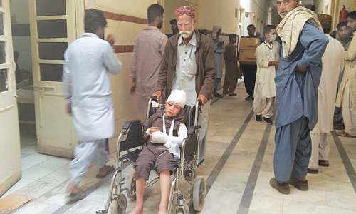 Rashid asked to resign over train accidents