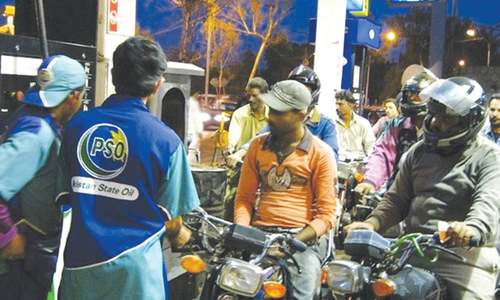Govt cuts petrol, diesel prices by Rs5 per litre