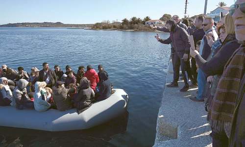 Greece blocks nearly 10,000 migrants at Turkey border