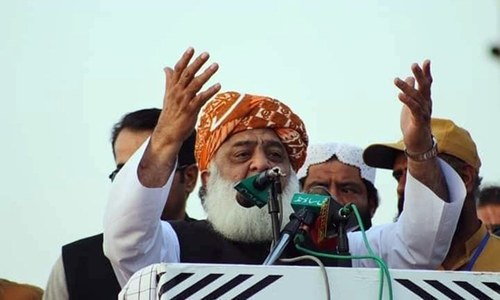 KP police ask Fazlur Rehman to curb activities over security fears KP police ask Fazlur Rehman to curb activities over security fears