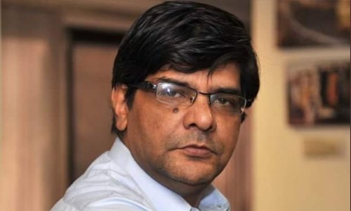 Dawn reporter and long-time journalist Hasan Mansoor passes away