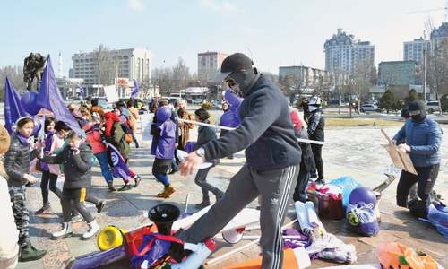 Kyrgyz men attack participants of women&rsquo;s demonstration
