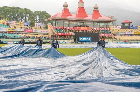 India orders cricket matches in empty stadiums to combat coronavirus