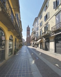 A CRUEL SPRING IN ITALY