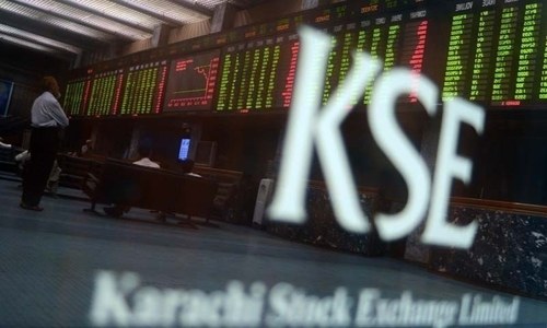 Regulator orders start of trade on stock market amid brokers&rsquo; call for shutdown