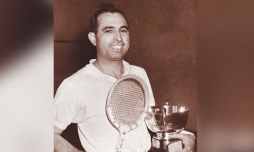Squash legend Azam Khan dies of coronavirus at 95