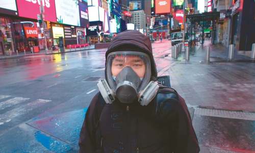 Virus could claim 200,000 US lives, says scientist