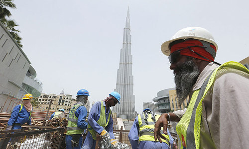 Pakistanis among Gulf migrant workers fearing virus limbo