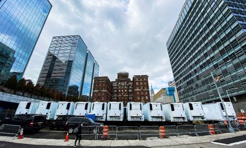 Coronavirus transforms New York as US deaths top 4,000