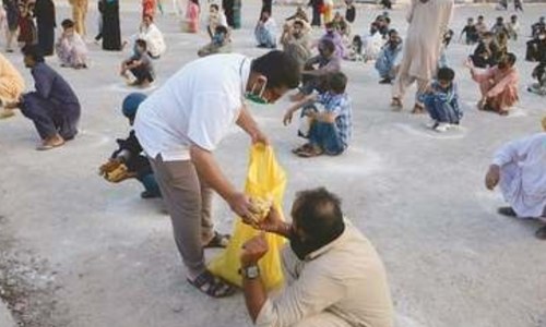 Amid scarce handouts, anxiety grows among wage earners due to lockdown