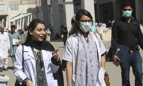 Doctors demand strict enforcement of lockdown in Sindh