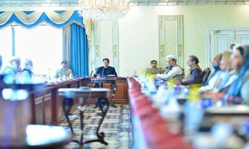 Ulema meet PM Imran on coronavirus measures, 'endorse govt's strategy'