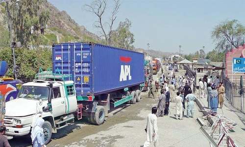 Stranded Afghans take shelter in mosques, shops near Torkham