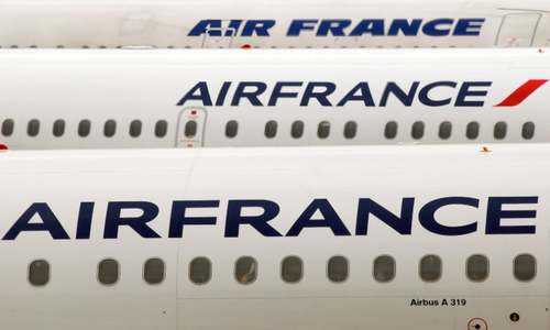 Air France makes masks compulsory for passengers Air France makes masks compulsory for passengers