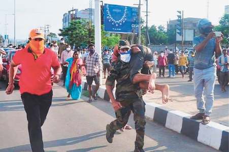 Gas leak at chemical plant kills 11 in India