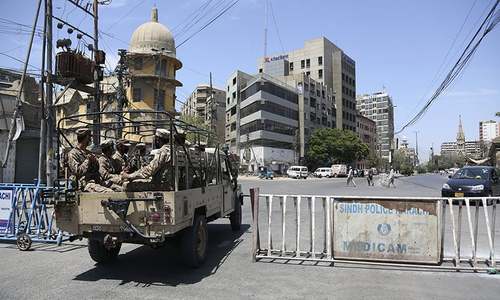 Provinces announce easing lockdown even as Pakistan witnesses record rise in coronavirus cases