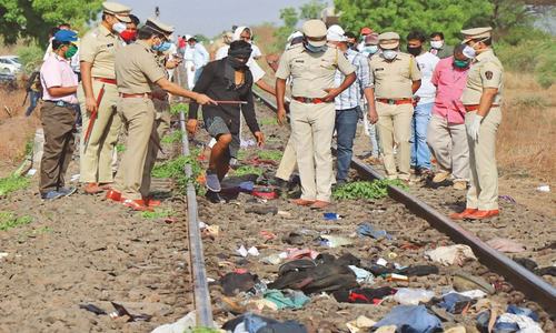 Train runs over 14 migrant workers in India Train runs over 14 migrant workers in India