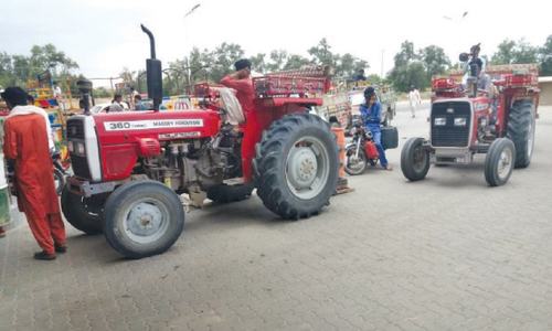 Diesel shortage, POL prices cut may hamper wheat harvesting
