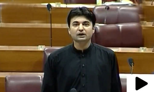 'نیویارک کے گورنر کہتے ہیں کہ وہ پاکستان کو فالو کر رہے ہیں'