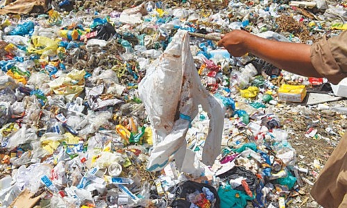 Sindh govt oblivious to threat posed by Covid-19 waste