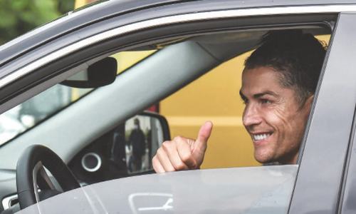Ronaldo back training at Juventus after two months