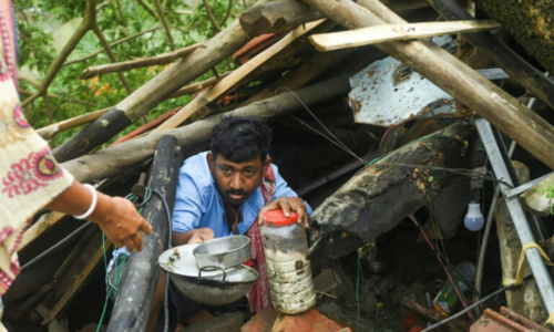 22 killed as 'super cyclone' ravages Bangladesh, India