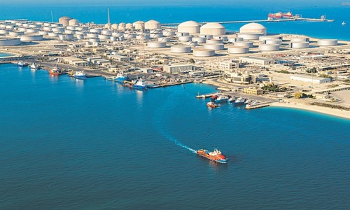 Opec, Russia extend record oil cuts to end of July