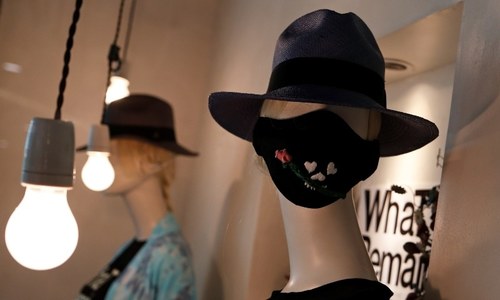 Widespread mask-wearing could prevent Covid-19 second waves: study