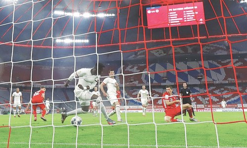 Lewandowski winner fires Bayern into German Cup final