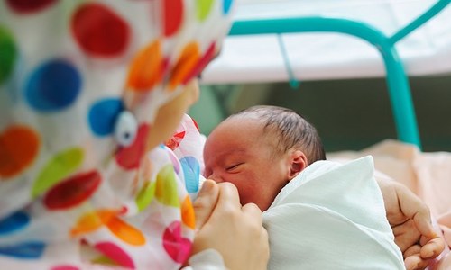 WHO says Covid-positive mothers should breastfeed