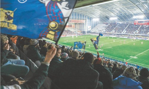 Fans savour return of stadium sport in virus-free New Zealand